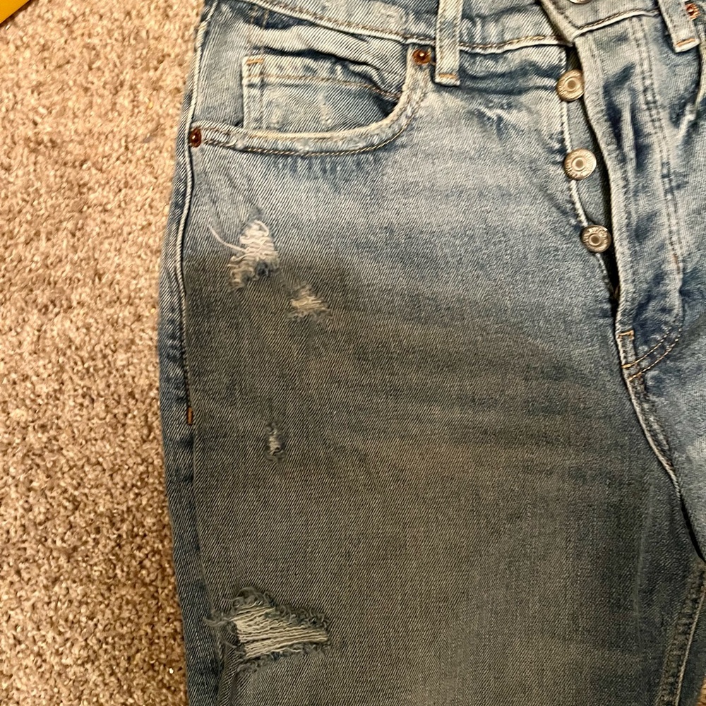 Old Navy Light Blue Distressed Extra High Rise Curvy Straight Leg Jeans Size 10 - Picture 4 of 8